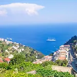Casa Ambrosia In Amalfi With Sea View, Wifi And Ac